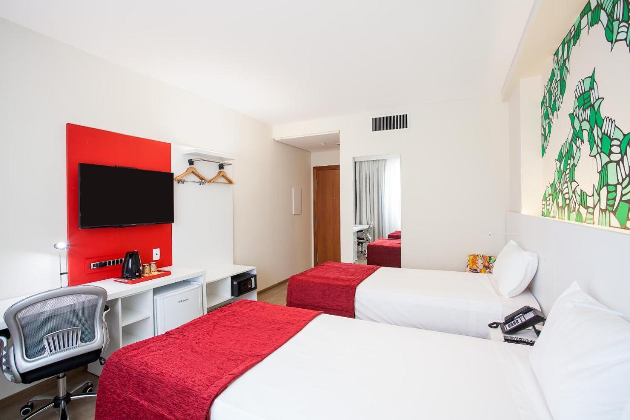Esuites Virginia Luxemburgo Бело Оризонти Екстериор снимка